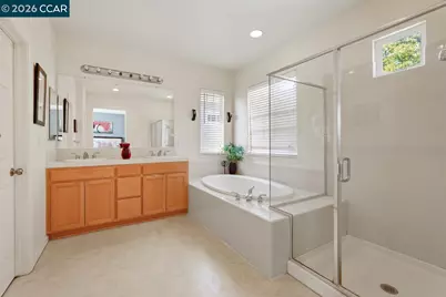 390 Black Rock St, Brentwood, CA 94513 - Photo 18