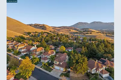 2153 Bluerock Cir, Concord, CA 94521 - Photo 44
