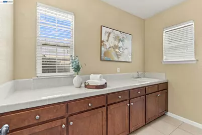 692 Refinado Way, Mountain House, CA 95391 - Photo 32