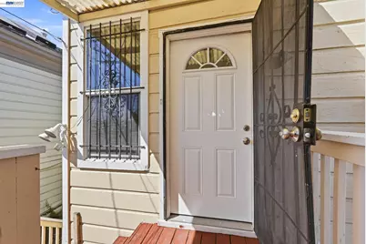2207 13th Ave, Oakland, CA 94606 - Photo 8