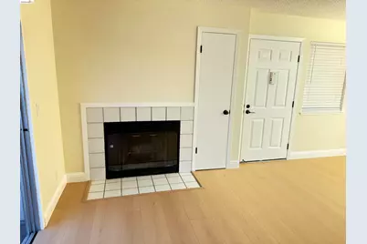 25129 Copa Del Oro Dr #203, Hayward, CA 94545 - Photo 2