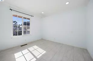 3247 Round Hill Dr, Hayward, CA 94542 - Photo 28