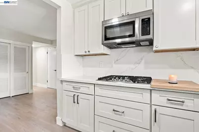 25531 Scripps St, Hayward, CA 94545 - Photo 10
