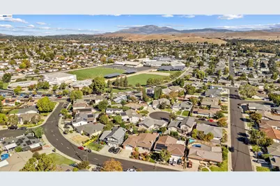 6933 Cedar Ln, Dublin, CA 94568 - Photo 8