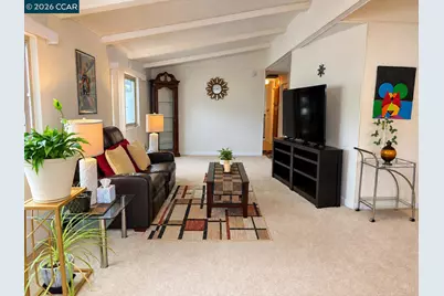 121 Leanne Ln, Concord, CA 94518 - Photo 4