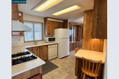121 Leanne Ln, Concord, CA 94518 - Photo 8