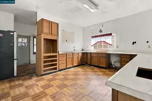 2912 Delaware St, Oakland, CA 94602 - Photo 12