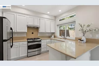 34480 Alberta Ter, Fremont, CA 94555 - Photo 18