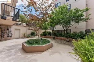 322 Hanover Ave, Oakland, CA 94606 - Photo 40