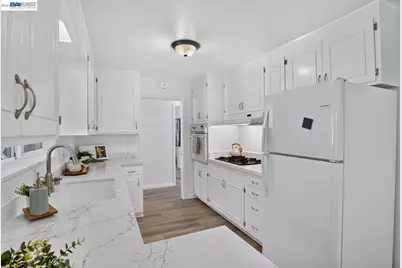 2737 Sulphur Dr, Hayward, CA 94541 - Photo 8