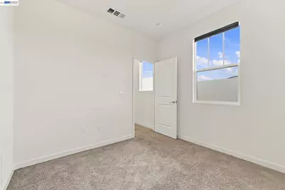617 Whisper Ln, Pittsburg, CA 94565 - Photo 44