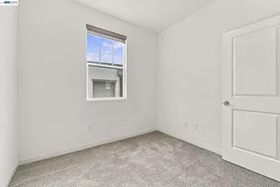 617 Whisper Ln, Pittsburg, CA 94565 - Photo 28