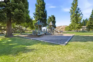 310 Sunset Dr, Danville, CA 94506 - Photo 34