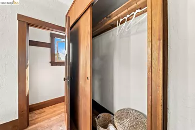 2705 Walker St, Berkeley, CA 94705 - Photo 32