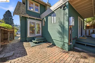 2705 Walker St, Berkeley, CA 94705 - Photo 42