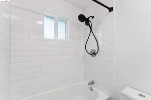 1300 Evergreen Dr, Concord, CA 94520 - Photo 36