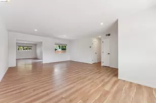 1300 Evergreen Dr, Concord, CA 94520 - Photo 10