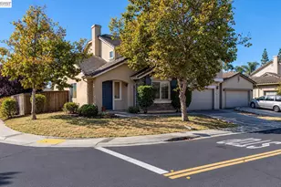 10336 Jenny Lynn Way, Elk Grove, CA 95757 - Photo 2