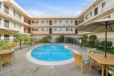 2133 Santa Clara Ave #206, Alameda, CA 94501 - Photo 28
