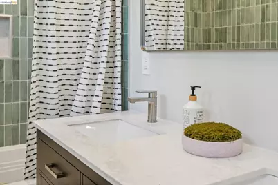 189 Fairlawn Dr, Berkeley, CA 94708 - Photo 34