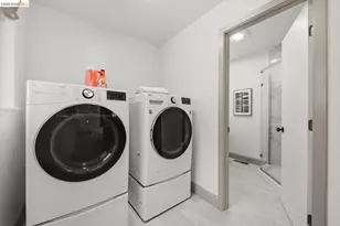 2153 Oregon St, Berkeley, CA 94705 - Photo 20