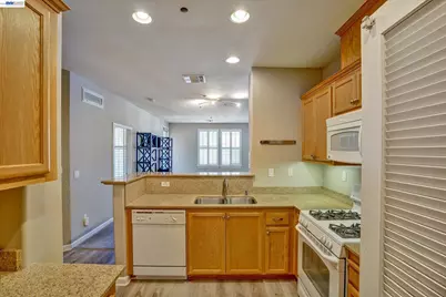 3360 Maguire Way #431, Dublin, CA 94568 - Photo 10