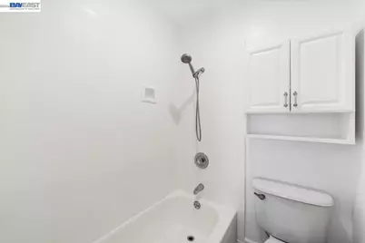 260 Industrial Pkwy #32, Hayward, CA 94544 - Photo 18