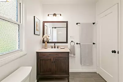 3842 Enos Ave, Oakland, CA 94619 - Photo 20