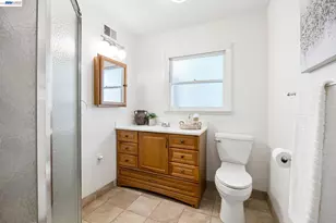 24227 Palomares Rd, Castro Valley, CA 94552 - Photo 8