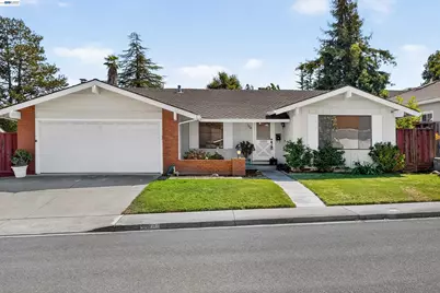 7918 Hillsboro Ct, Pleasanton, CA 94588 - Photo 2