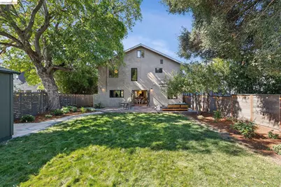 2413 Browning St, Berkeley, CA 94702 - Photo 72