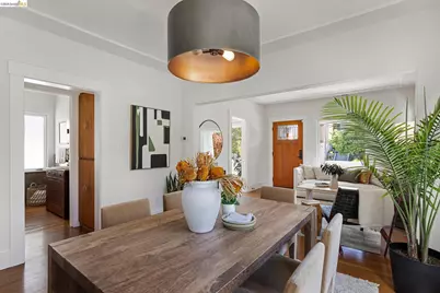 5377 Bryant Ave, Oakland, CA 94618 - Photo 12