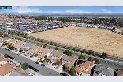 1043 Ashbridge Bay Dr, Pittsburg, CA 94565 - Photo 24