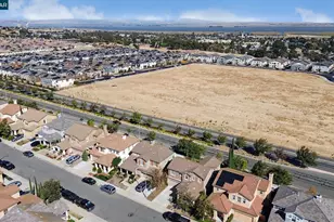 1043 Ashbridge Bay Dr, Pittsburg, CA 94565 - Photo 24