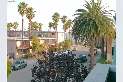 325 Kitty Hawk Rd #304, Alameda, CA 94501 - Photo 8