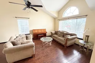 8800 Crusheen Way, Sacramento, CA 95828 - Photo 12