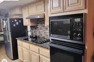 8805 Kelsey Dr, Elk Grove, CA 95624 - Photo 14