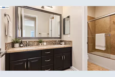 565 Fallsburg Court, Brentwood, CA 94513 - Photo 32