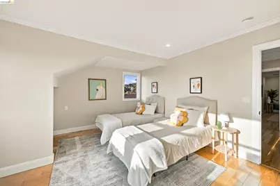 5056 Fairfax Ave, Oakland, CA 94601 - Photo 32