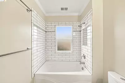 5056 Fairfax Ave, Oakland, CA 94601 - Photo 34