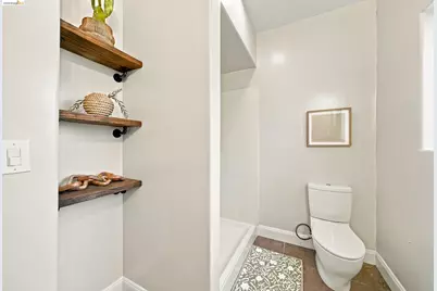 5056 Fairfax Ave, Oakland, CA 94601 - Photo 38
