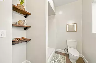 5056 Fairfax Ave, Oakland, CA 94601 - Photo 38
