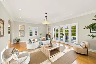 5056 Fairfax Ave, Oakland, CA 94601 - Photo 4
