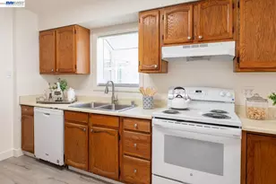 [Address not provided], Hayward, CA 94541 - Photo 12