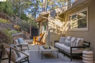 7094 Pinehaven Rd, Oakland, CA 94611 - Photo 30