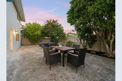 19912 Conrad Ct, Castro Valley, CA 94546 - Photo 32