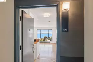 4 Anchor Dr, Emeryville, CA 94608 - Photo 4