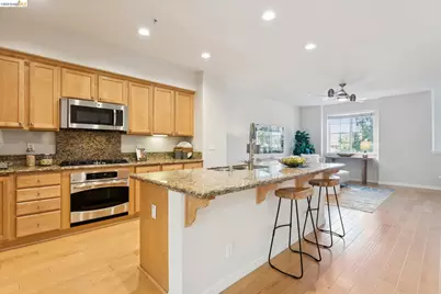 3203 Jetty Dr, Richmond, CA 94804 - Photo 12