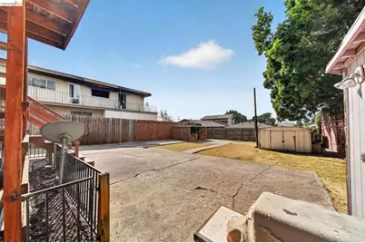 5445 Crittenden St, Oakland, CA 94601 - Photo 26