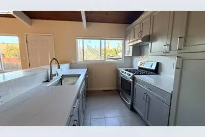 659 Lassen St, Richmond, CA 94805 - Photo 18